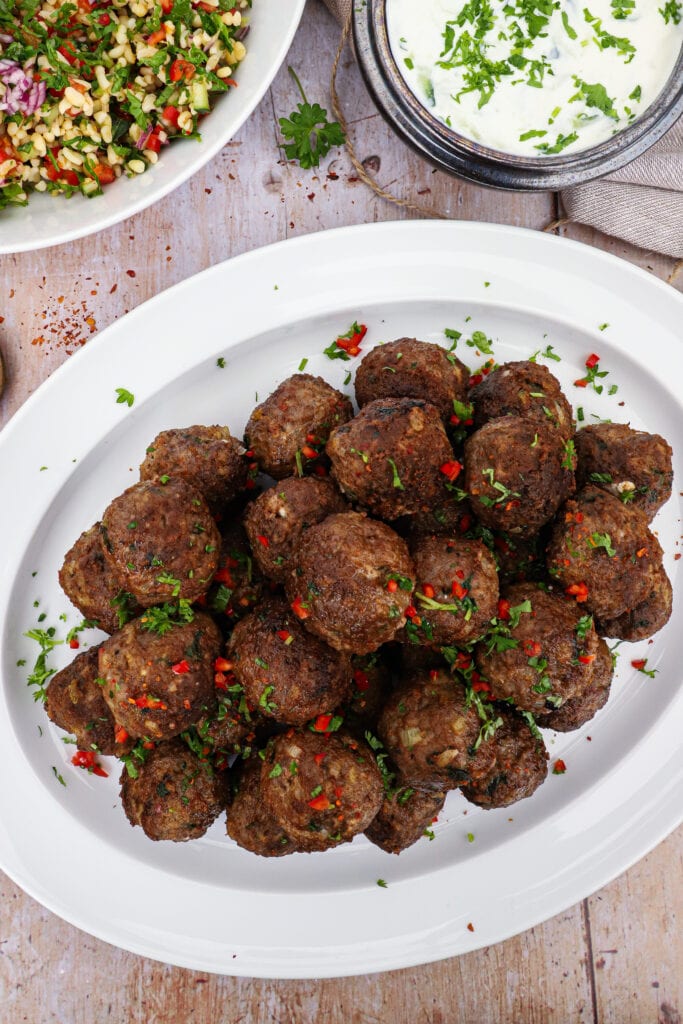 Græske kødboller - Opskrift på lækre græske frikadeller