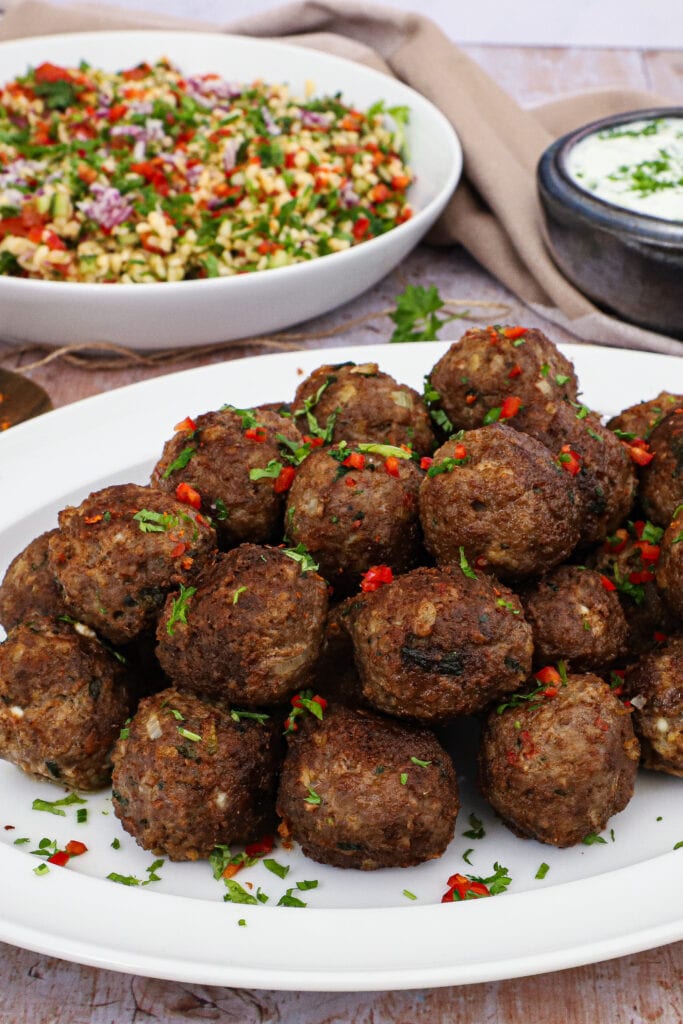 Græske kødboller - Opskrift på lækre græske frikadeller