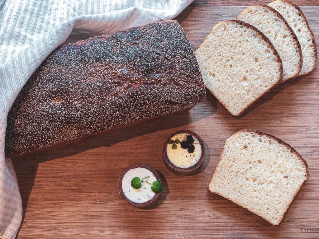 Sødmælks franskbrød med birkes - Opskrift på franskbrød
