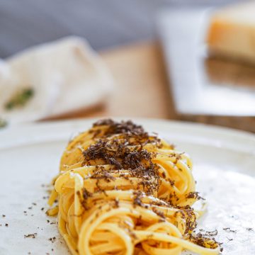 Pasta med frisk trøffel - Opskrift på cremet trøffel pasta