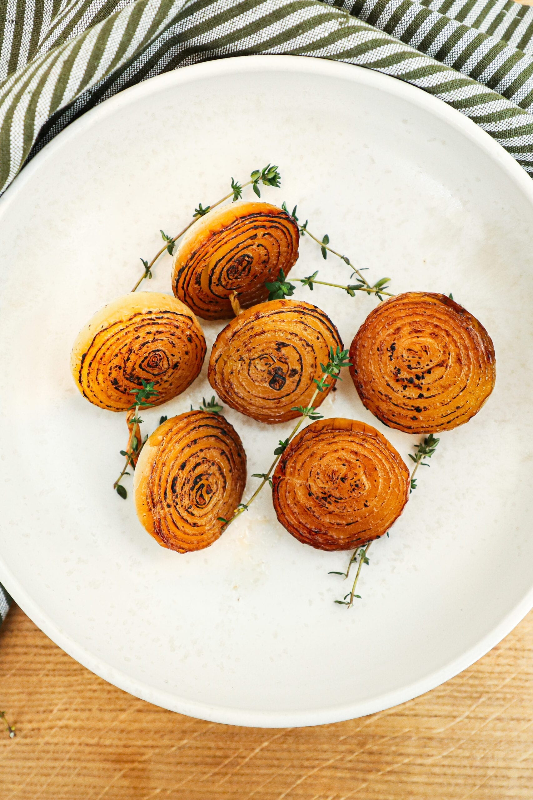 Bouillon bagte løg Opskrift på nemt tilbehør