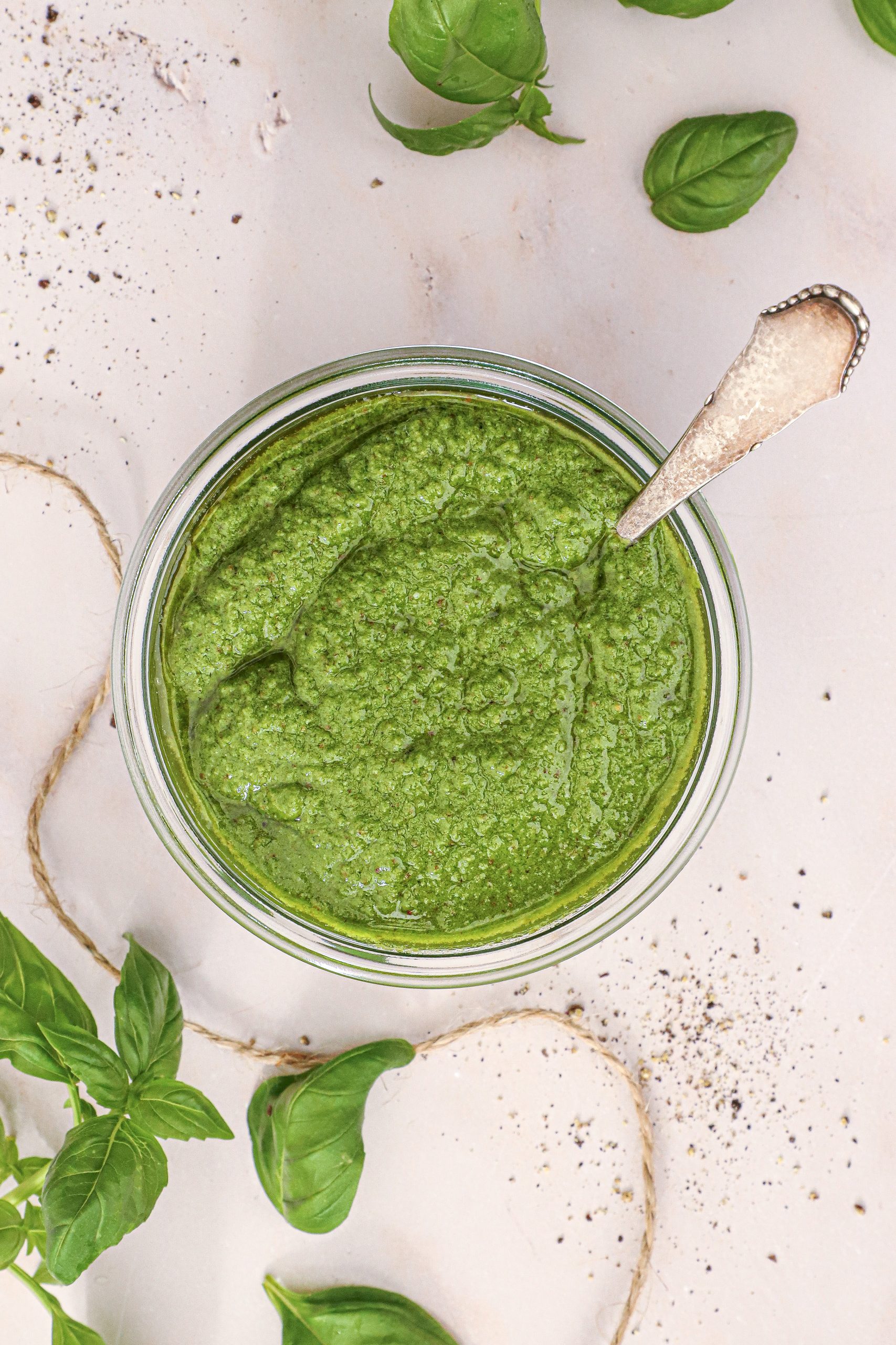 Grøn pesto med rucola - Ruccolapesto med basilikum