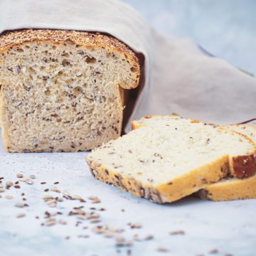 Kernebrød - Opskrift på franskbrød med kerner og spelt