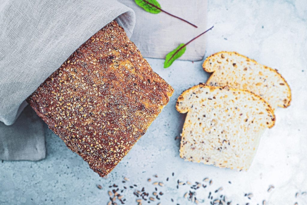 Kernebrød - Opskrift på franskbrød med kerner og spelt