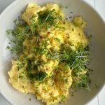 Scrambled eggs - Opskrift på cremet og luftig røræg