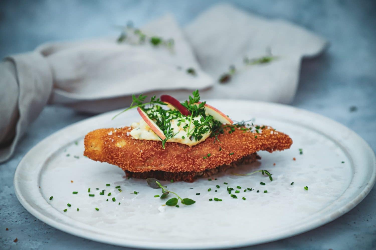 Rødspættefilet - Opskrift på fiskefilet med hjemmelavet remoulade