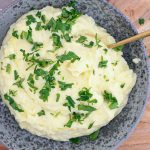 Kartoffelmos med porrer - Opskrift på klassisk kartoffelmos