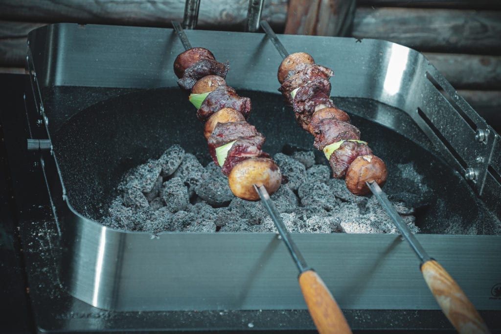 Opskrift på grillet oksemørbrad med champignon a la creme