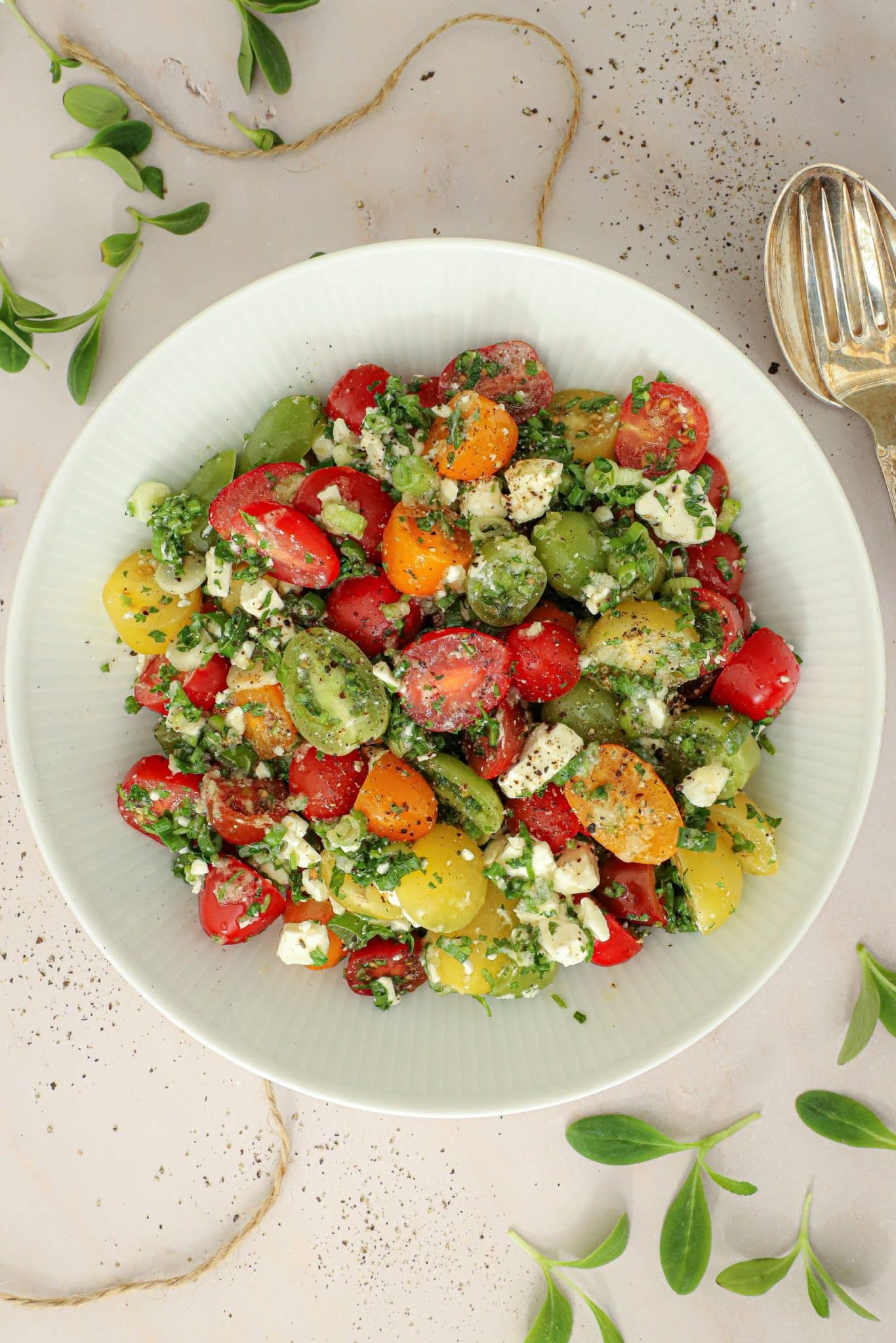Tomatsalat - Opskrift på nem og lækker tomatsalat