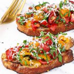 Tomat bruschetta - Opskrift på bruschetta med tomat og trøffel