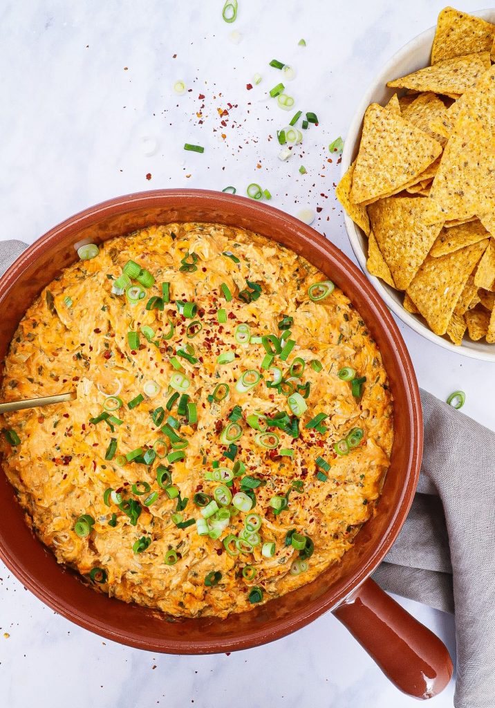 Buffalo chicken dip - Opskrift på chili cheese tops oste dip