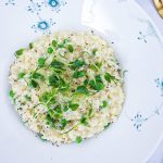 Citronrisotto med ærter - Opskrift på cremet risotto med citron