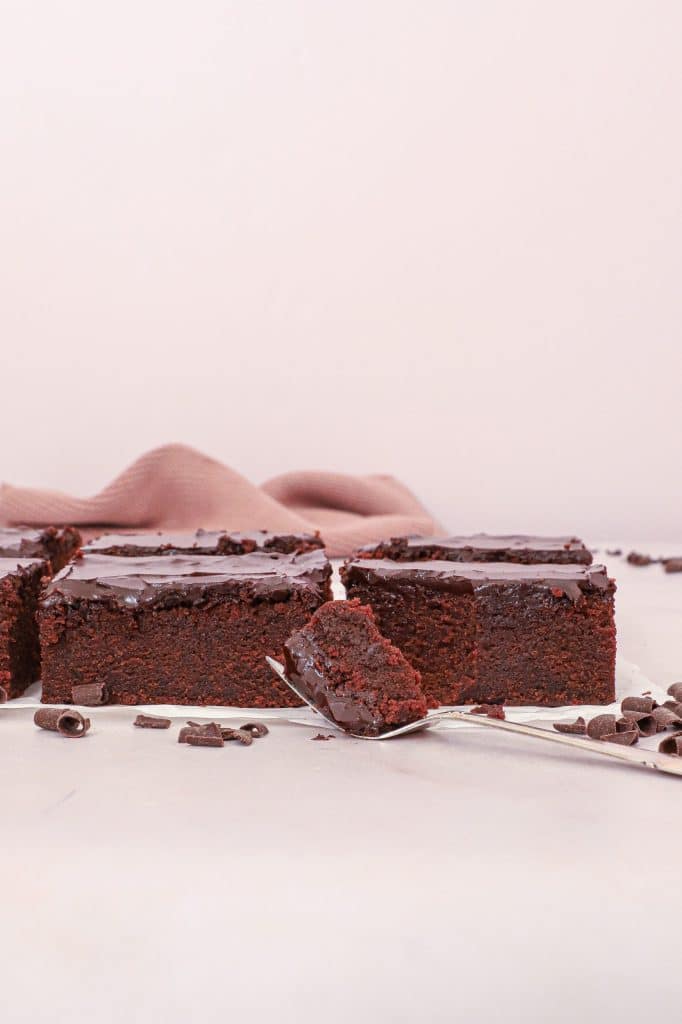 Chokoladekage i bradepande