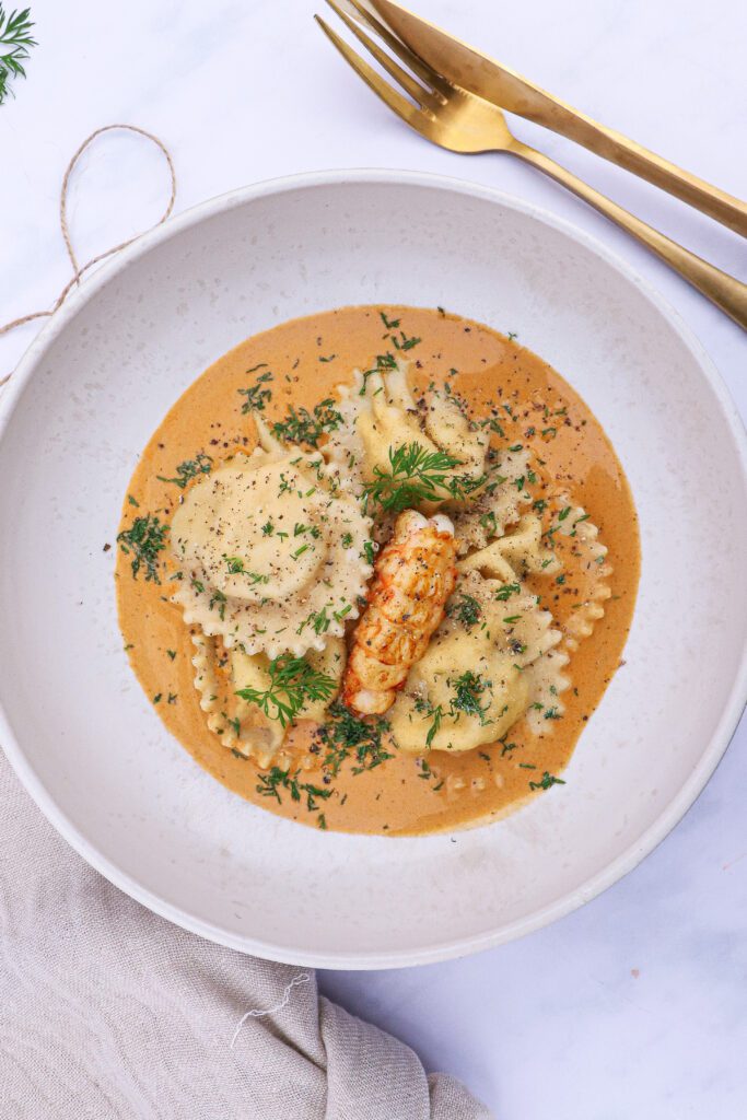 Ravioli med jomfruhummer - Opskrift med jomfruhummer og bisque