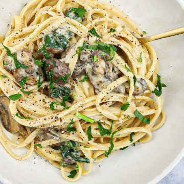 Pasta med svampe og flødesauce - Opskrift på cremet pasta