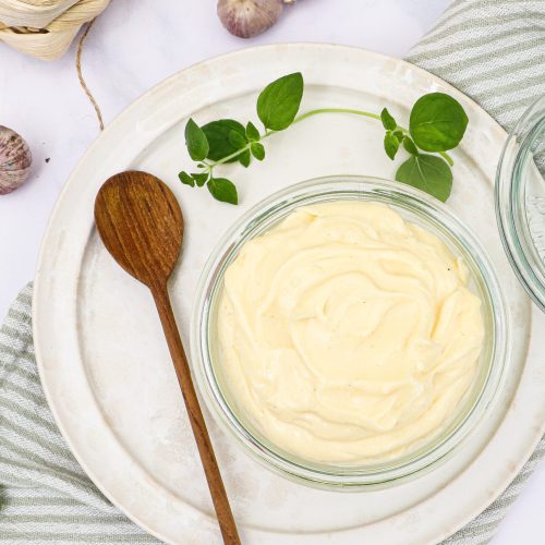 Hjemmelavet aioli Opskrift på nem hvidløgs mayonnaise