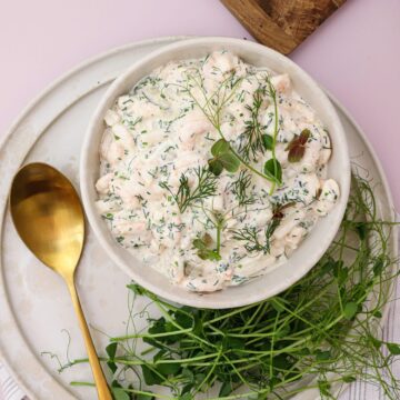 Rejsesalat med asparges og krydderurter