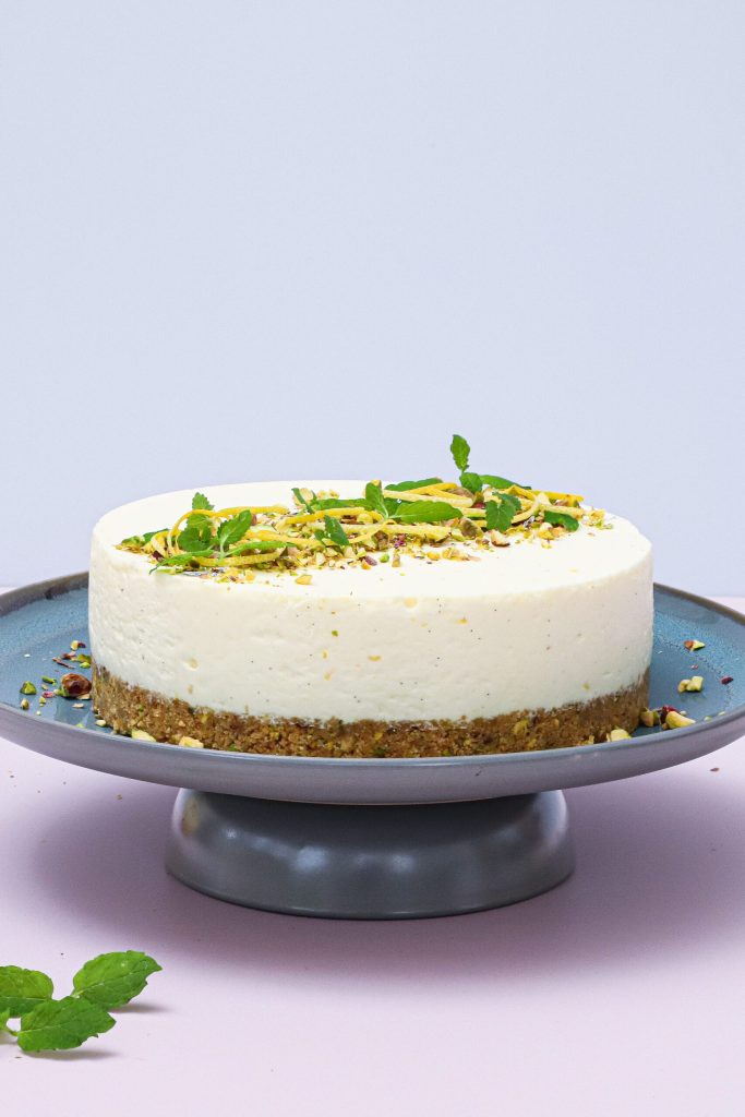 Cheesecake med citron og hyldeblomst
