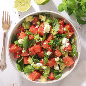 Vandmelonsalat med feta og avocado – Frisk og sommerlig salat