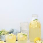 Hyldeblomstsaft - Opskrift på lækker hyldeblomstsaft med citron