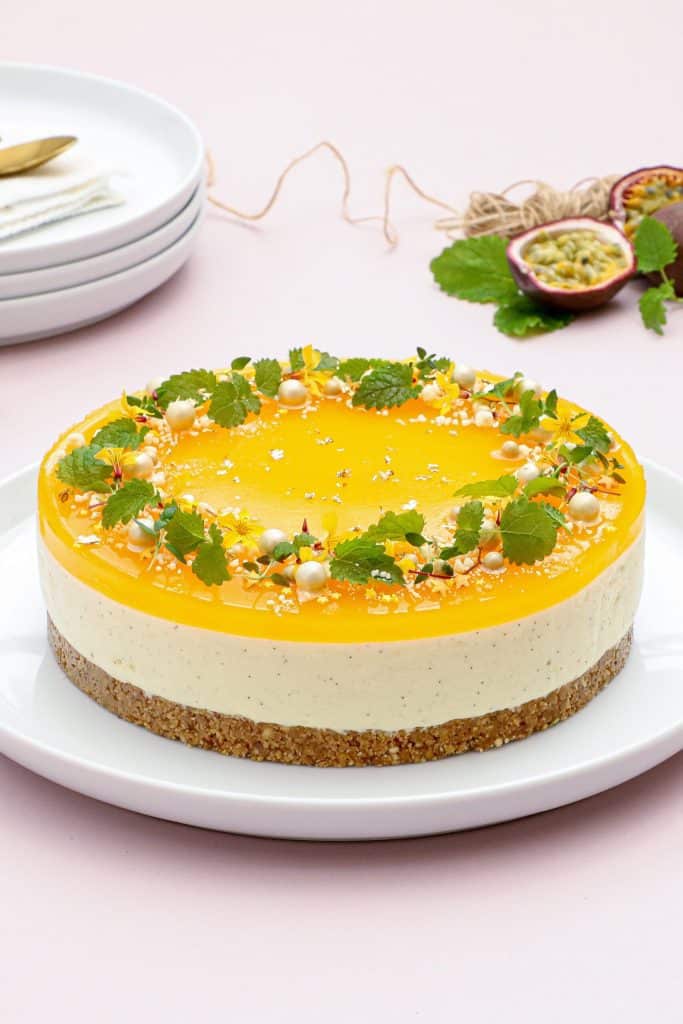 Cheesecake med hvid chokolade og passionsfrugt