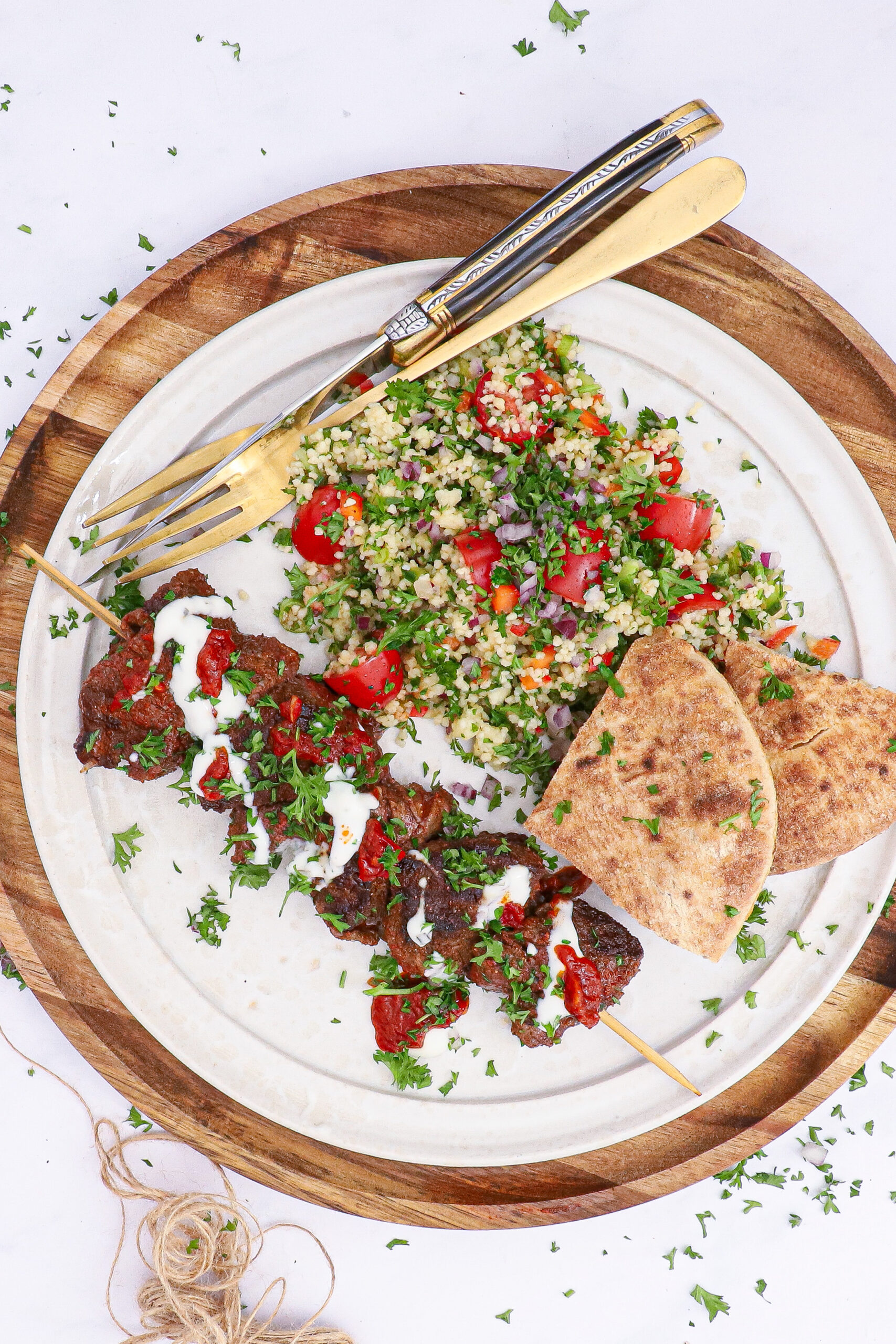 Kebab spyd med couscous salat - Opskrift på shawarma