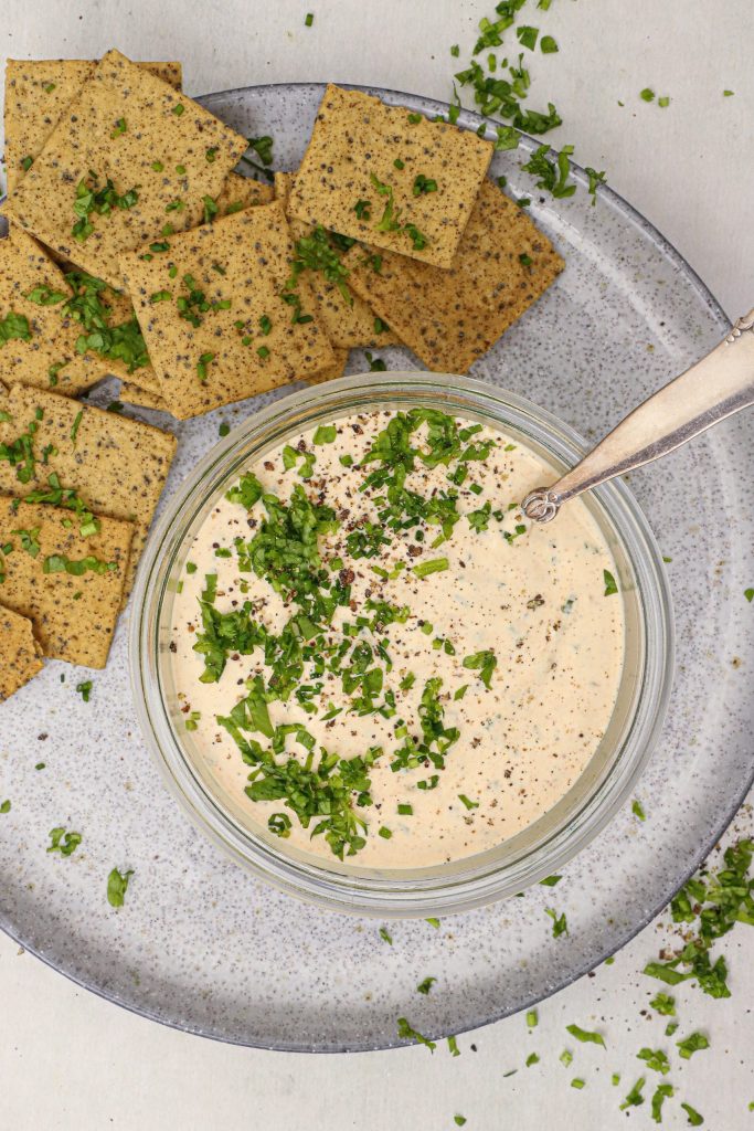 Spicy ranch dressing - Opskrift på spicy ranch dressing