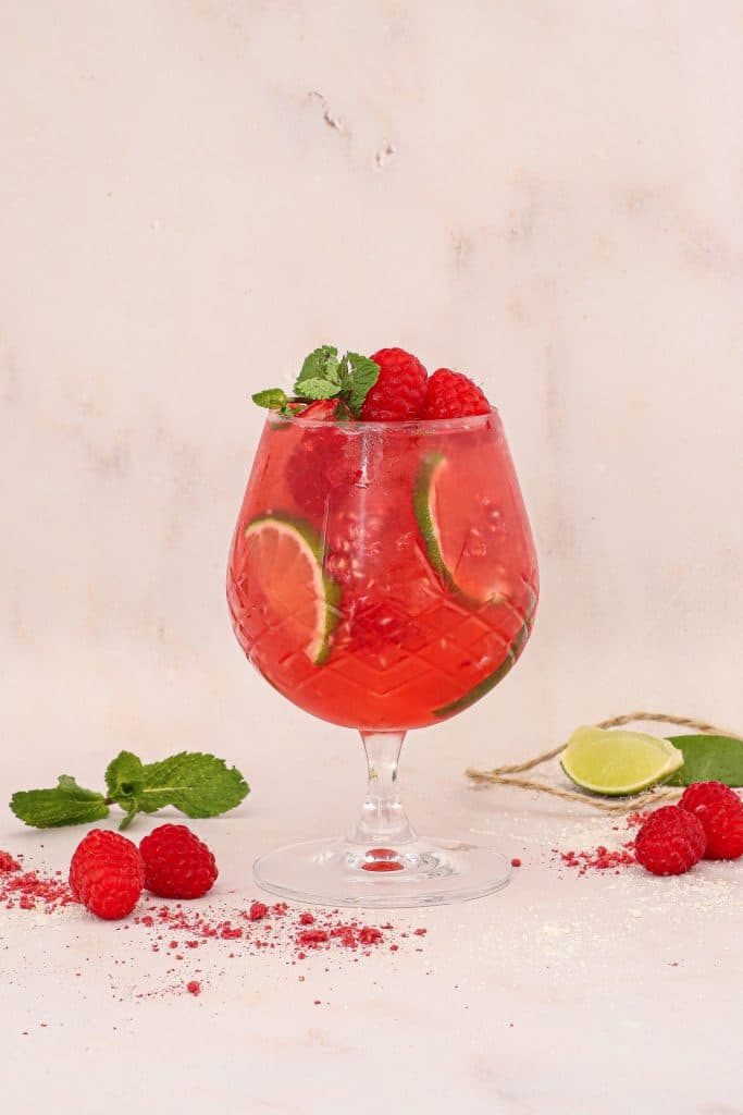 Hindbær mojito - Opskrift på mojito med hindbær