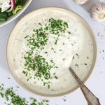 Hvidløgsdressing - Opskrift på nem hvidløgsdressing