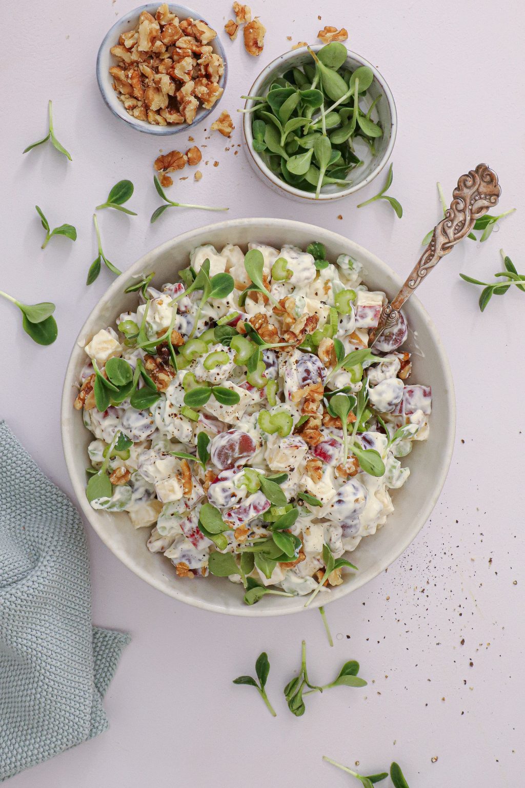 Waldorfsalat - Klassisk nem opskrift - Sprød og cremet