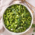 Green goddess pastasalat - Pastasalat med green goddess dressing