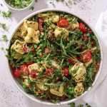 Tortellinisalat med soltørrede tomater - Nem sommersalat