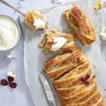 Butterdejsstang med rabarber og marcipan - Nem og hurtig dessert