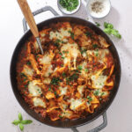 One pot vegetarisk lasagnette - Fyldt med grøntsager og linser