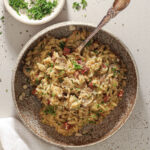 Cremet orzo med chorizo og svampe - Nem one pot opskrift