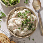 Klassisk rejesalat – Nem opskrift med, creme fraiche, mayo og dild