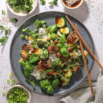 Poke bowl med sesam laks, broccoli og hoisin - Nem opskrift