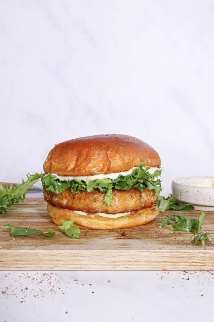 Crispy Chicken Burger – Nem McChicken Copycat