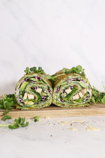 Spinatwrap med hytteost – Wrap med kylling og cæsardressing