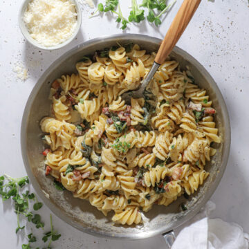Pasta med fløde, bacon og citron - Nem mad på 30 minutter