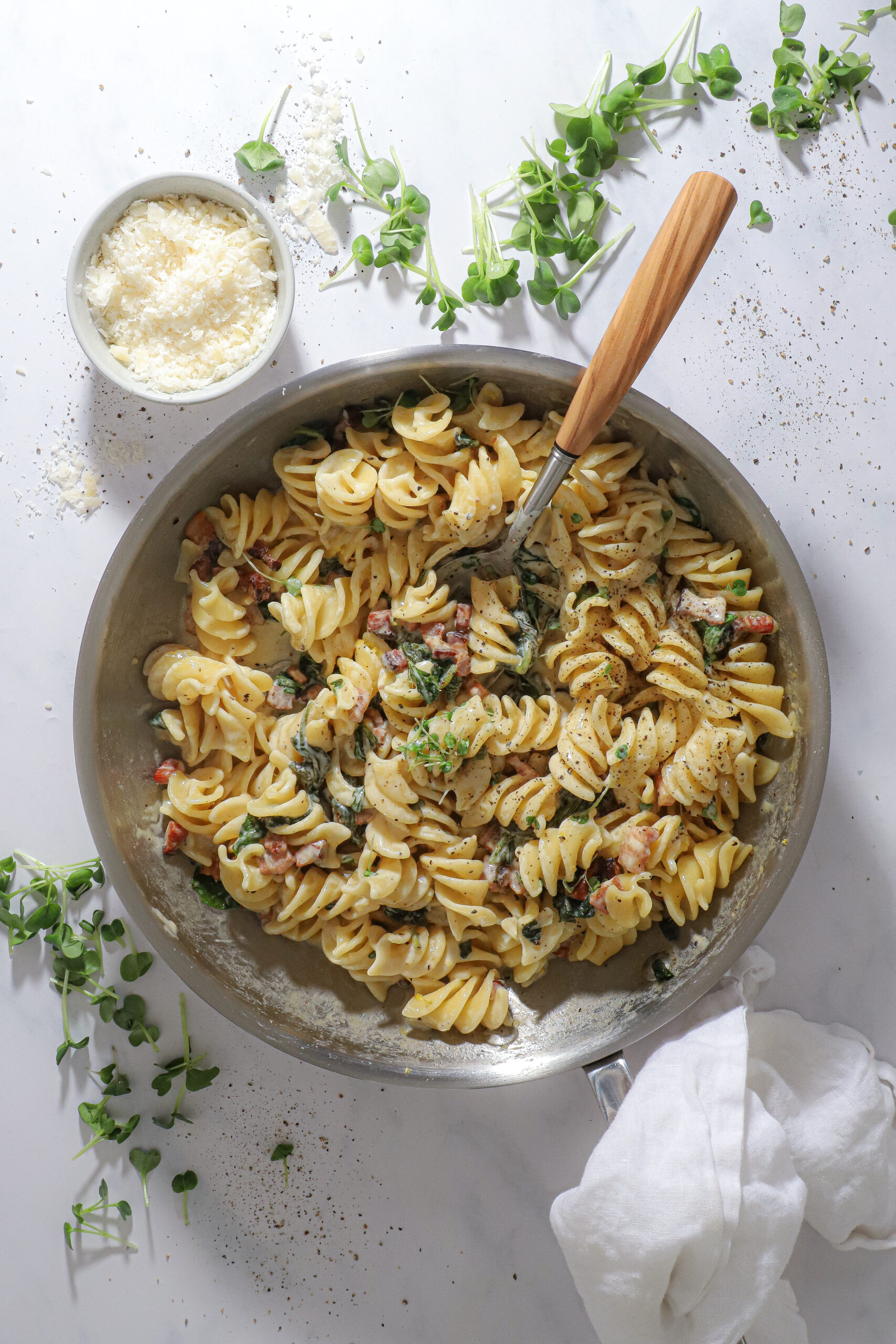 Pasta med fløde, bacon og citron - Nem mad på 30 minutter