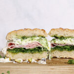 Mortadella sandwich med burrata og pesto – Italiensk luksus på få minutter