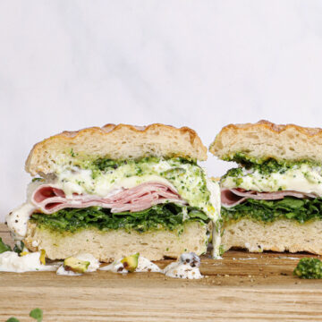 Mortadella sandwich med burrata og pesto – Italiensk luksus på få minutter