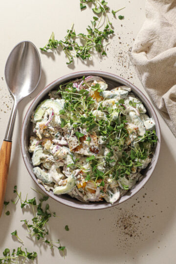Knust kartoffelsalat med urtedressing - Sprød kartoffelsalat