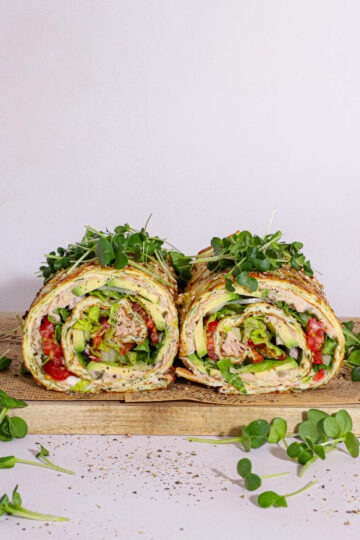 Hytteostwrap med squash og spidskål – Sund og proteinrig opskrift