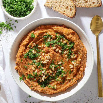Hummus med soltørrede tomater – Cremet dip med hvide bønner