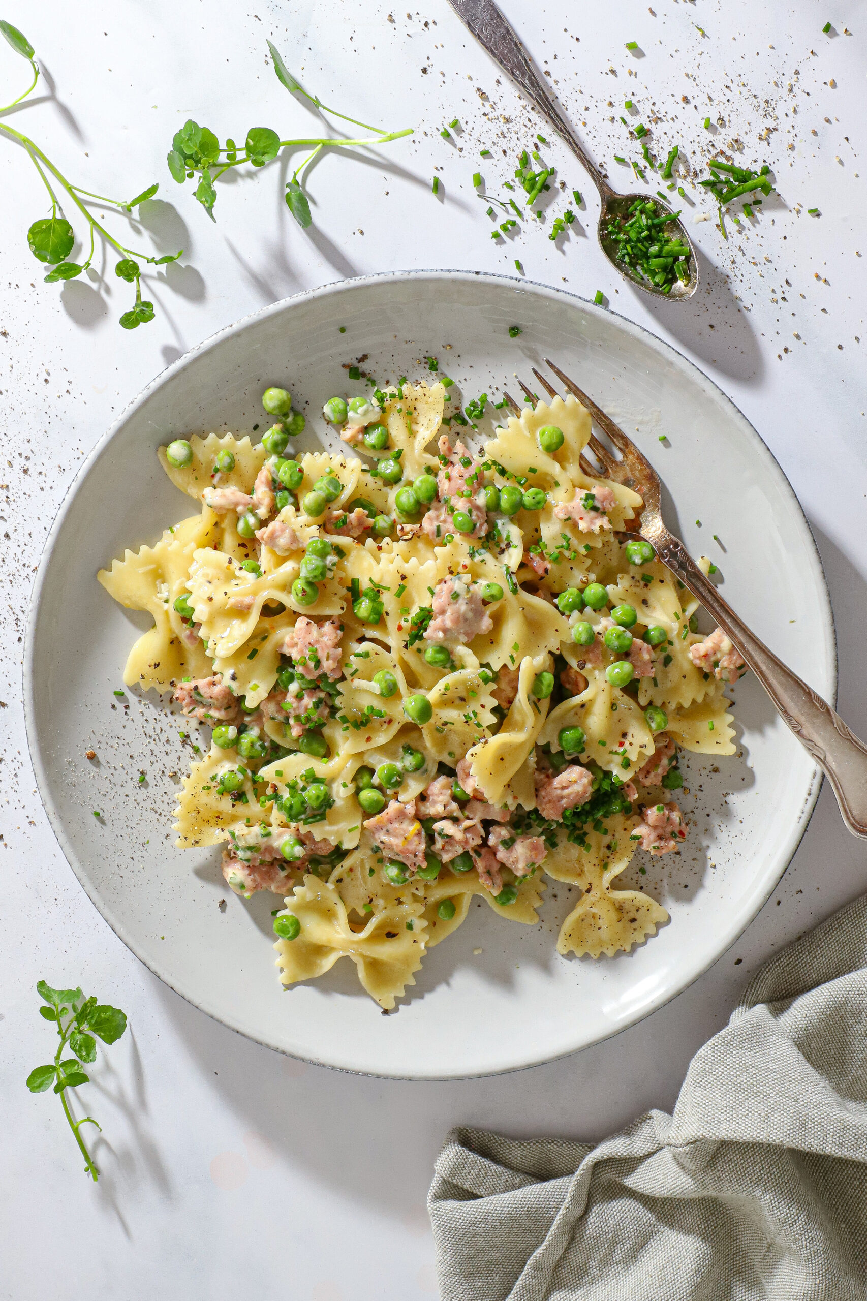 Pasta med salsicce og fløde – Nem cremet pastaret på 20 minutter