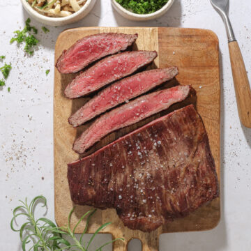 Flanksteak på panden – Sådan steger du den perfekt