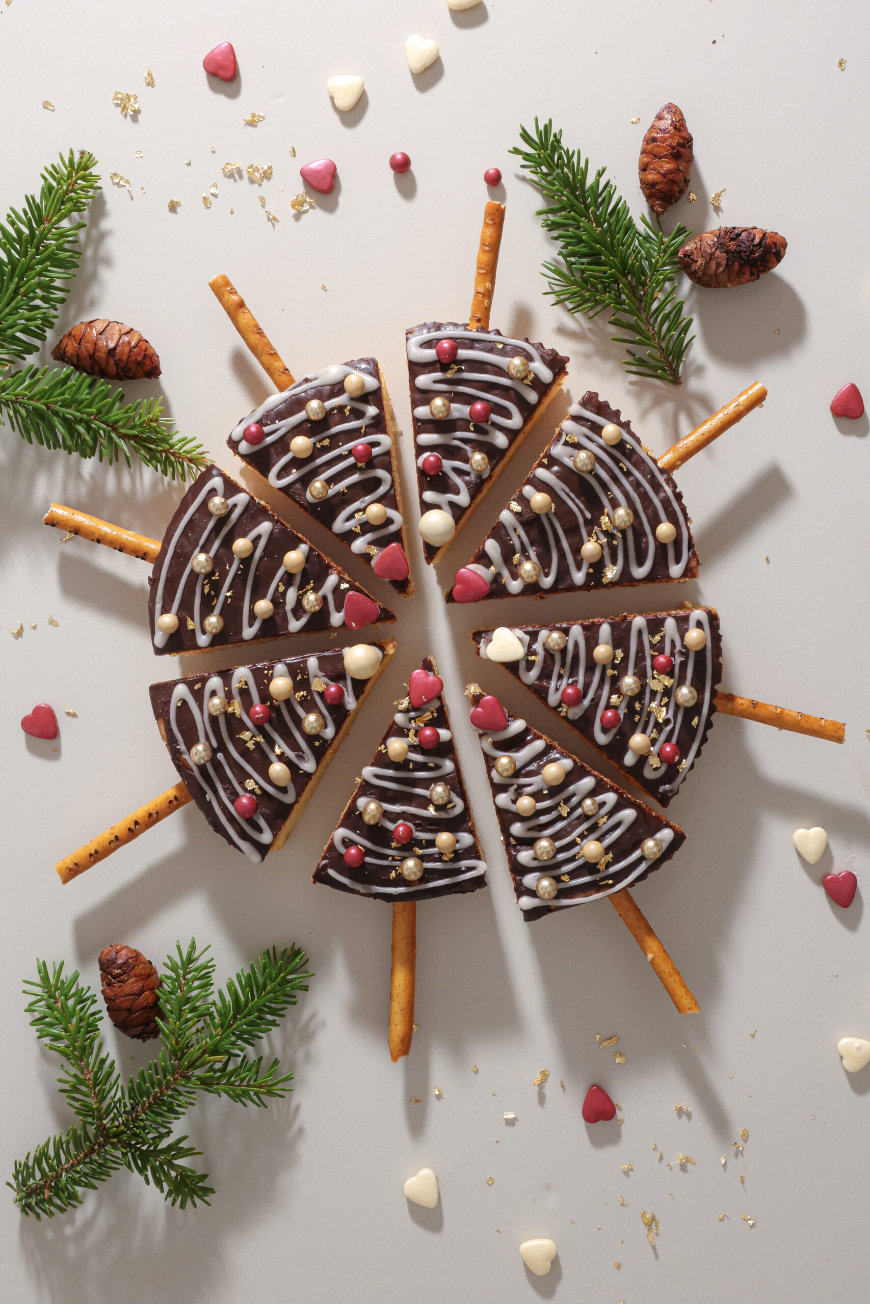 Marcipan-juletræer – Nem og hurtig julekage på 10 minutter