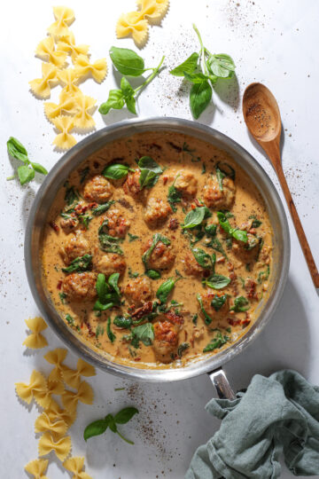 Marry Me kødboller - Kyllingekødboller i cremet flødesauce